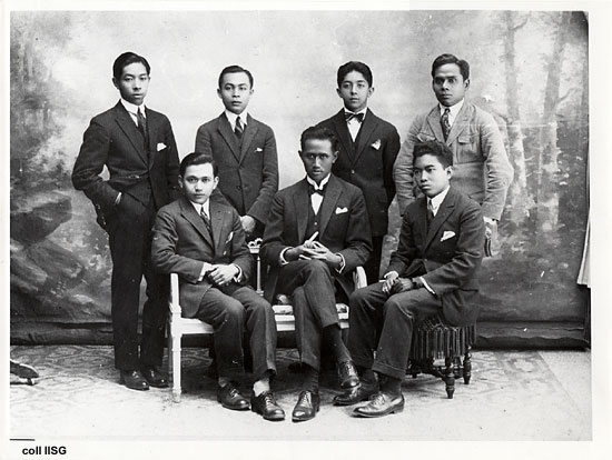 Sejarah Bung Hatta [ www.BlogApaAja.com ]